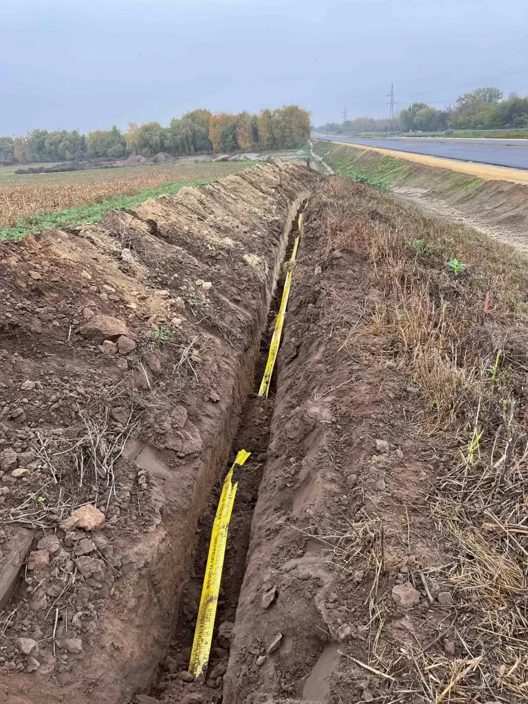 Győr optikai kábel fektetése földmunka